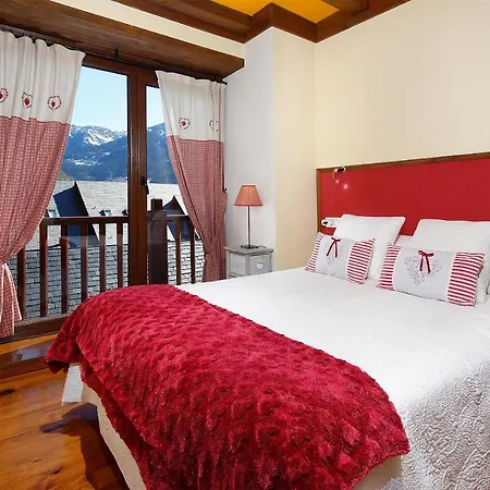La Santeta De Aran Appartement *